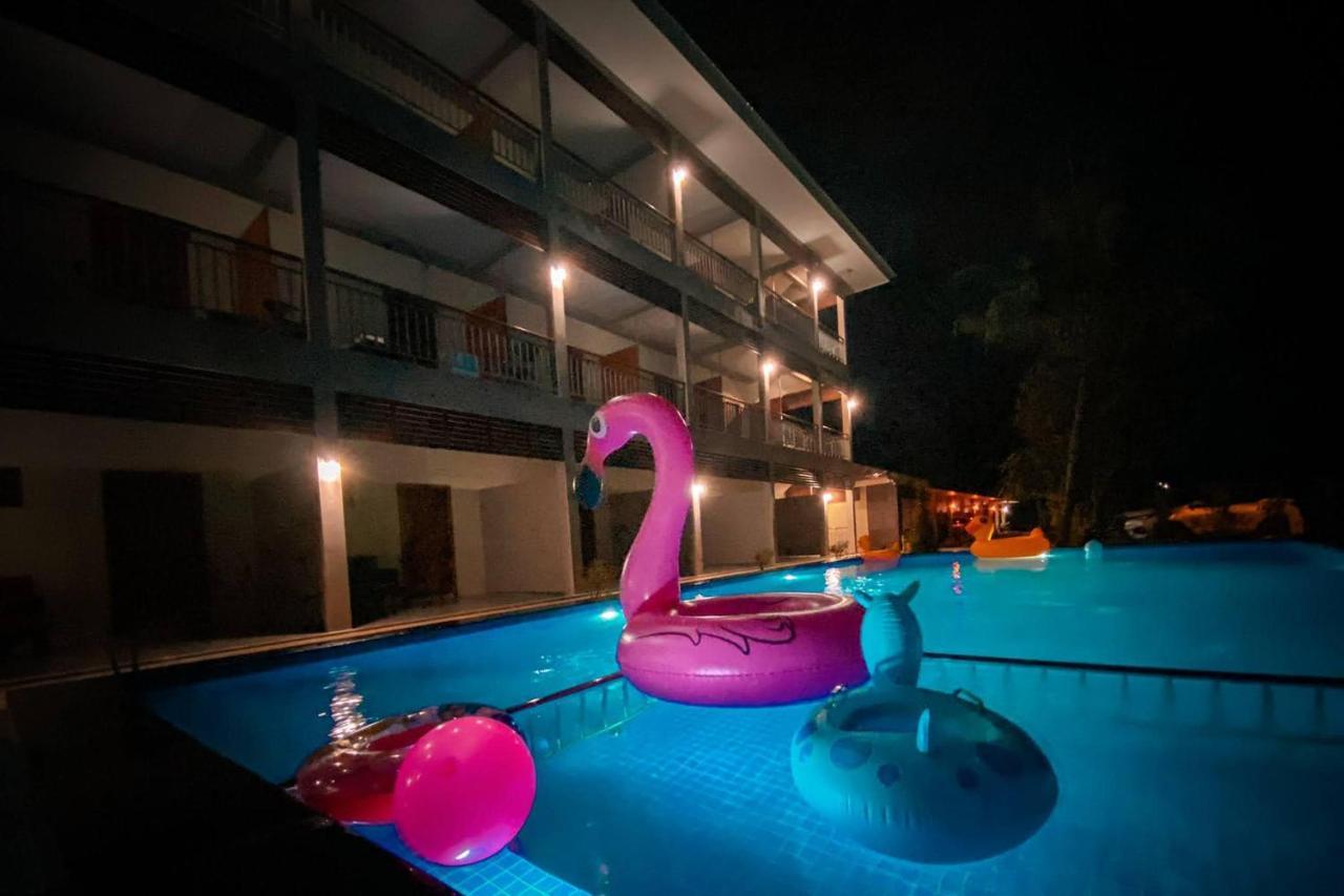Chanpailin Omarzaa Krabi Bagian luar foto