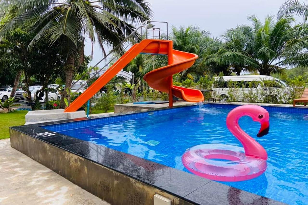 Chanpailin Omarzaa Krabi Bagian luar foto