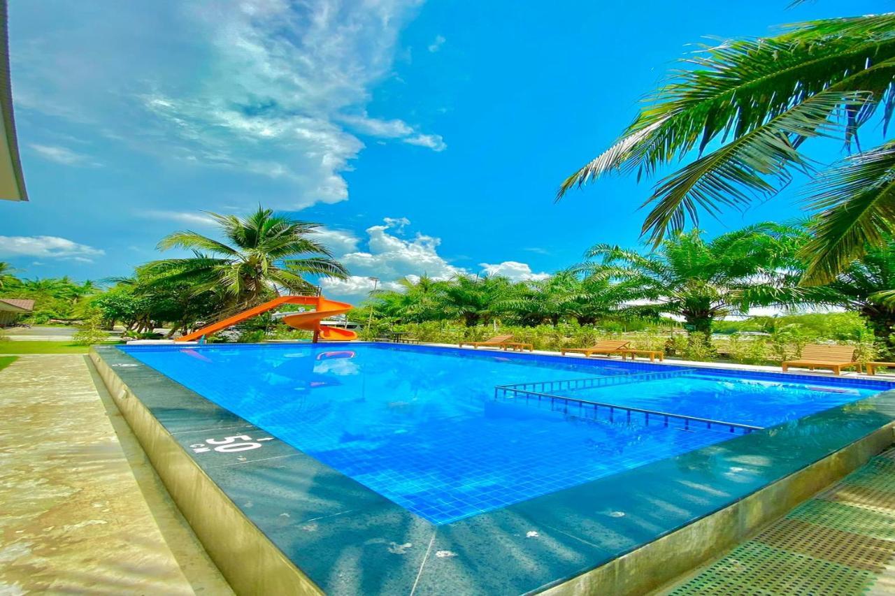 Chanpailin Omarzaa Krabi Bagian luar foto